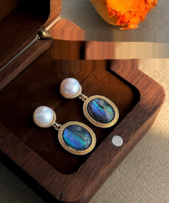 French Style Vintage Freshwater Pearl Earrings Ear Jewelry Abalone Shell Stud Earrings