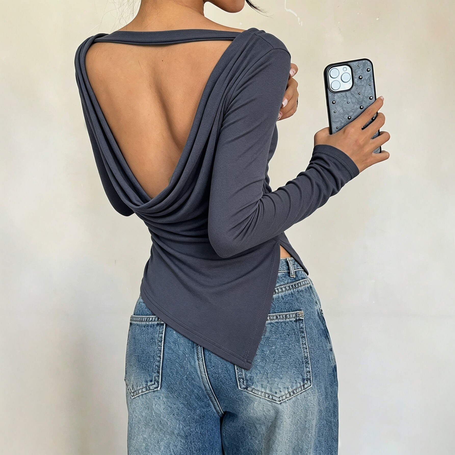 Backless Design Waist-cinching For A Slimming Effect Asymmetrical Hem With A Slit - Image 2