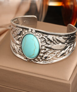 Vintage-style Turquoise Bracelet With A Textured Elegant Finish - Image 6