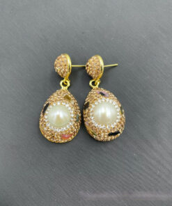 Natural Freshwater Shaped Pearl Hand-inlaid Three-piece Set - Image 3