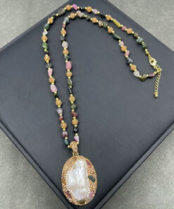 Alternative view of Natural Freshwater Shaped Pearl Hand-inlaid Three-piece Set