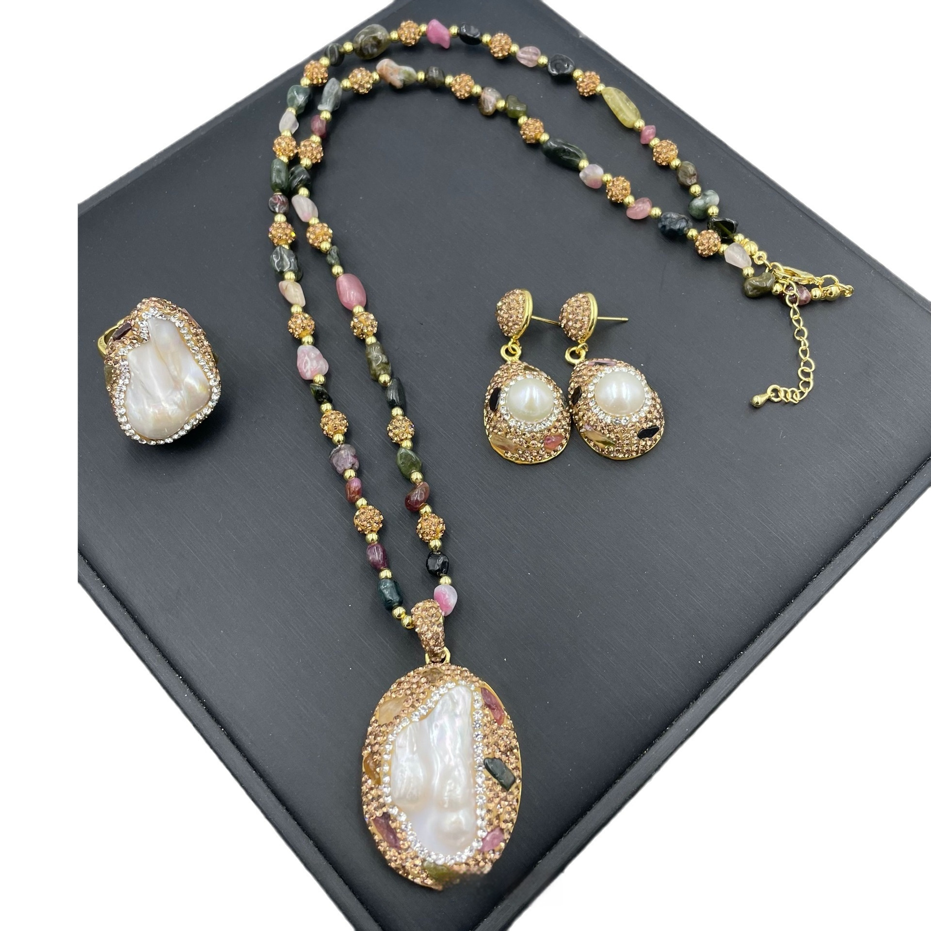 Natural Freshwater Shaped Pearl Hand-inlaid Three-piece Set - Image 5